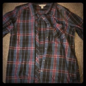 I’m selling a flannel type shirt.